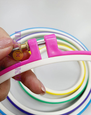 Пяльца с винтом 26 см/ розовый