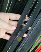 Молния со стразами 70 см черная