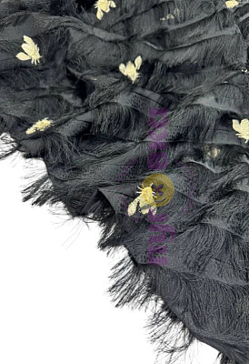 Креп-шифон с диагональной бахромой и пчелками цвет черный